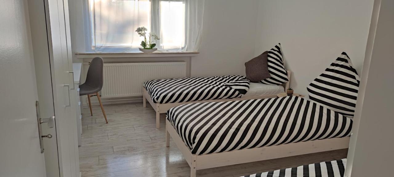 Schoene Und Optimal Gelegene Wohnung Weisskirchen Ngoại thất bức ảnh